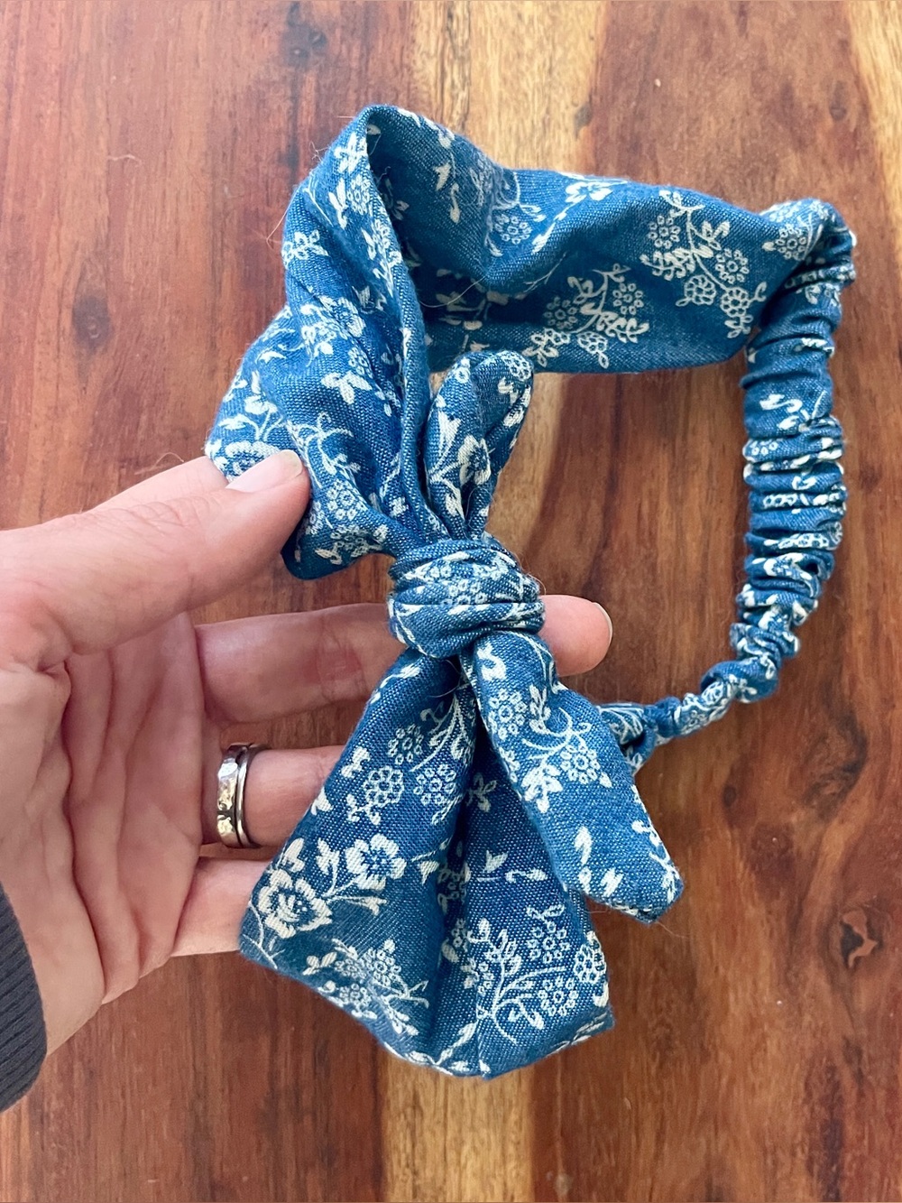 Women’s Blue Floral Knot Boho Headband